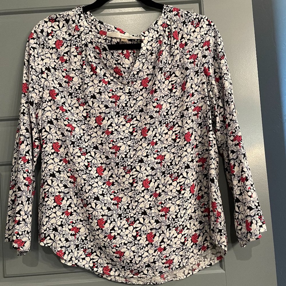 Fun2Fun Enid V-Neck Top